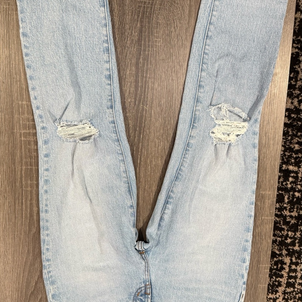 Madewell Distressed Light Blue Boyfriend Jeans - Picture 14 of 14